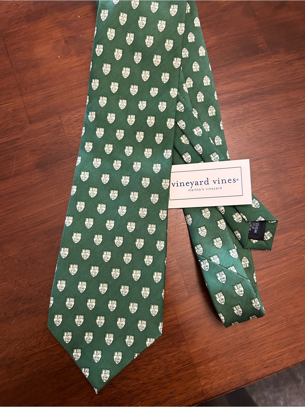 NWT Vineyard vines silk green necktie